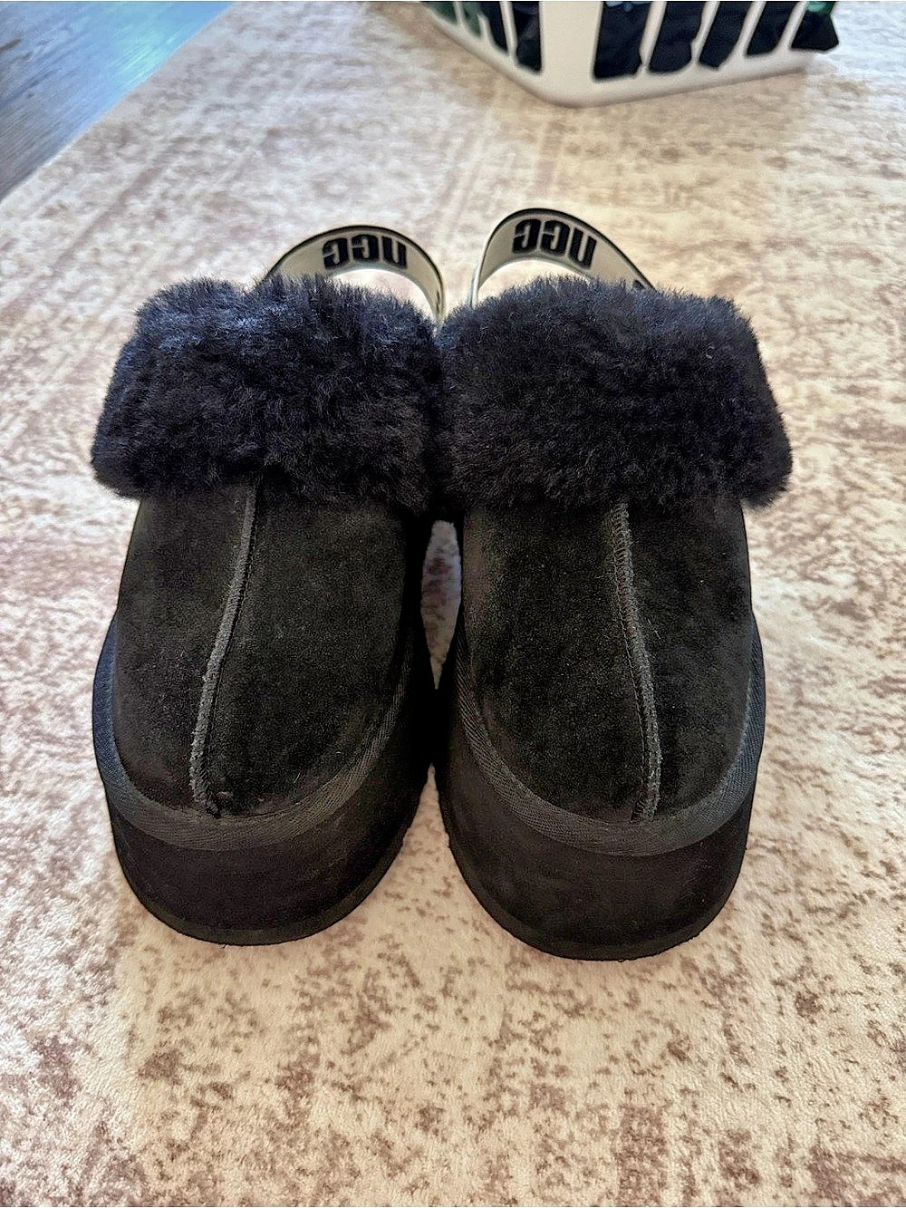 UGG womens funkette slide Black Fuzzy Platform Slippers